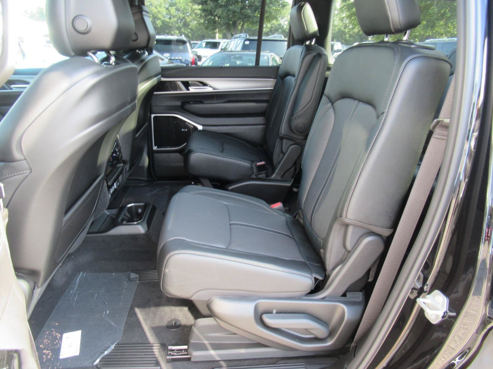 2026 Jeep Grand Wagoneer GRAND WAGONEER LIMITED RESERVE 4X4