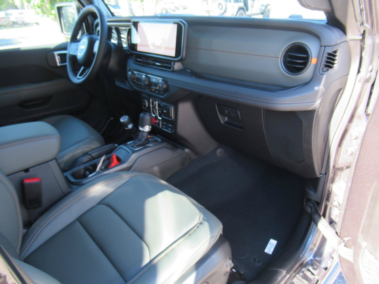 2027 Jeep Gladiator GLADIATOR MOJAVE X 4X4