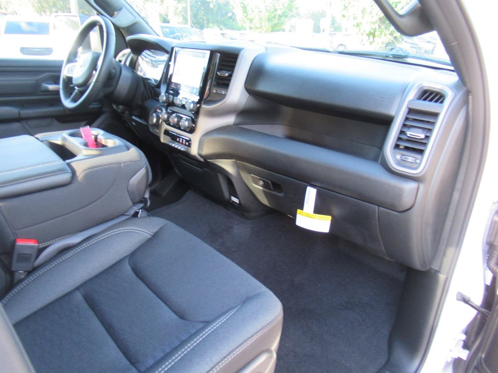 2027 RAM Ram 1500 RAM 1500 WARLOCK CREW CAB 4X4 5'7' BOX