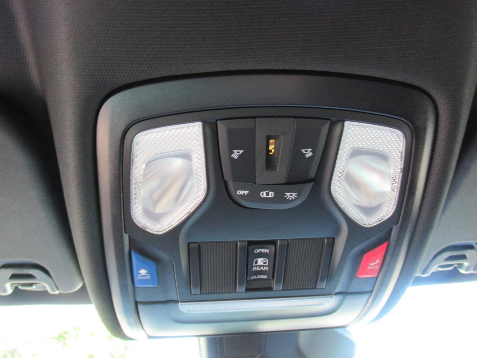 2027 RAM Ram 1500 RAM 1500 WARLOCK CREW CAB 4X4 5'7' BOX