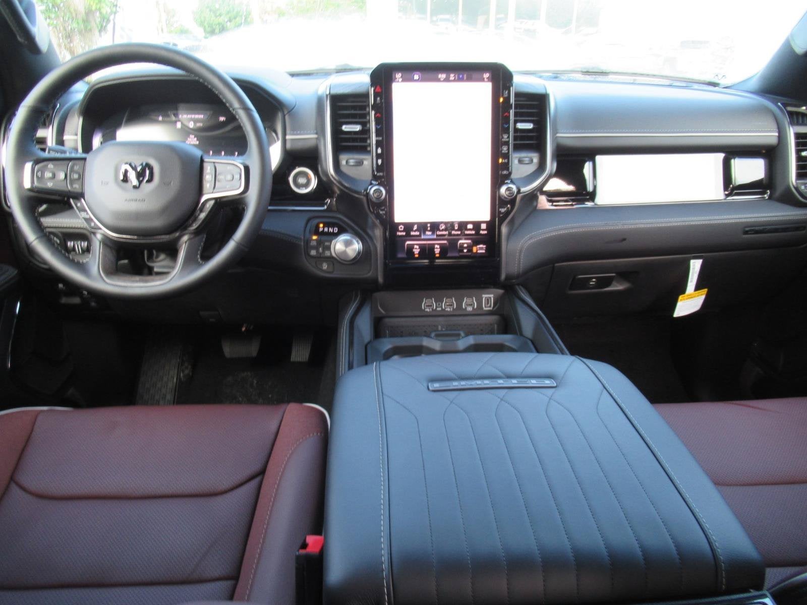 2027 RAM Ram 1500 RAM 1500 LIMITED CREW CAB 4X4 5'7' BOX
