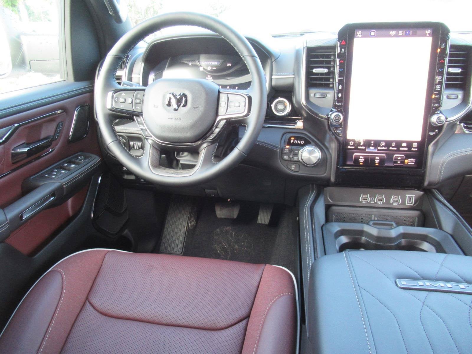 2027 RAM Ram 1500 RAM 1500 LIMITED CREW CAB 4X4 5'7' BOX