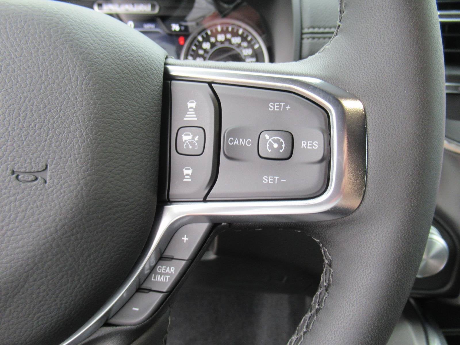 2027 RAM Ram 1500 RAM 1500 LARAMIE CREW CAB 4X4 5'7' BOX