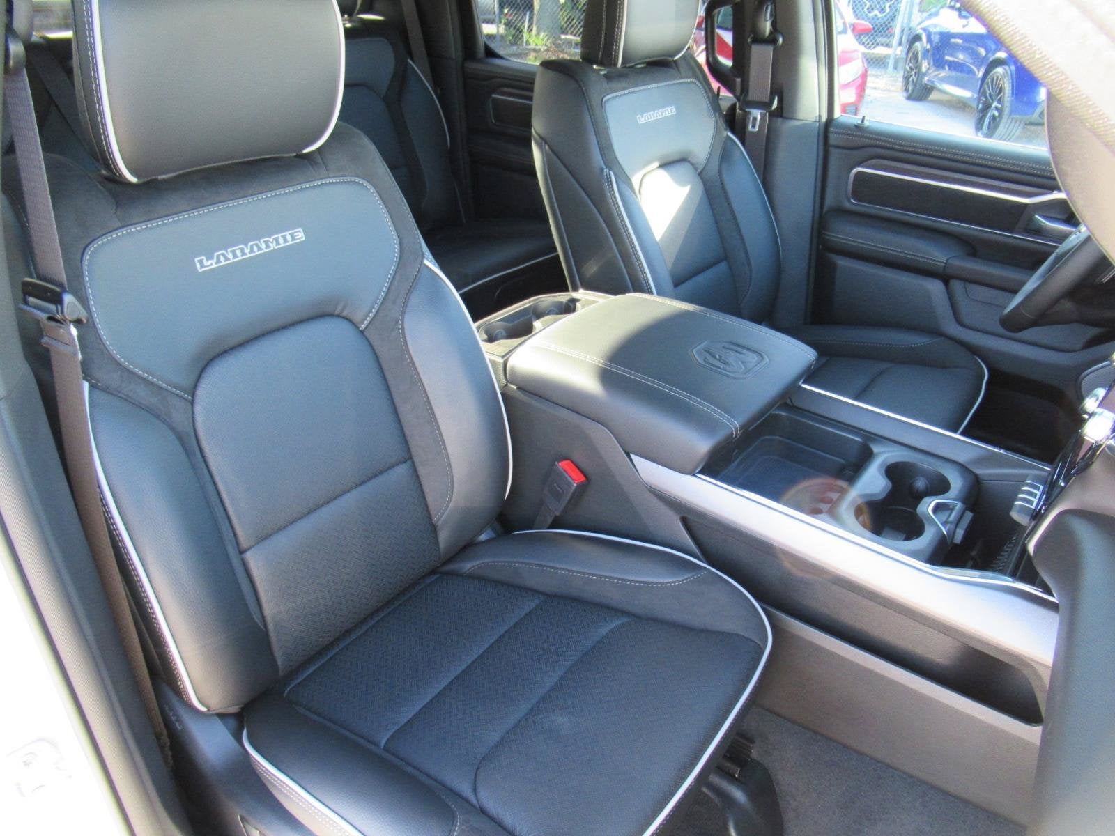 2027 RAM 1500 RAM 1500 LARAMIE CREW CAB 4X4 5'7' BOX