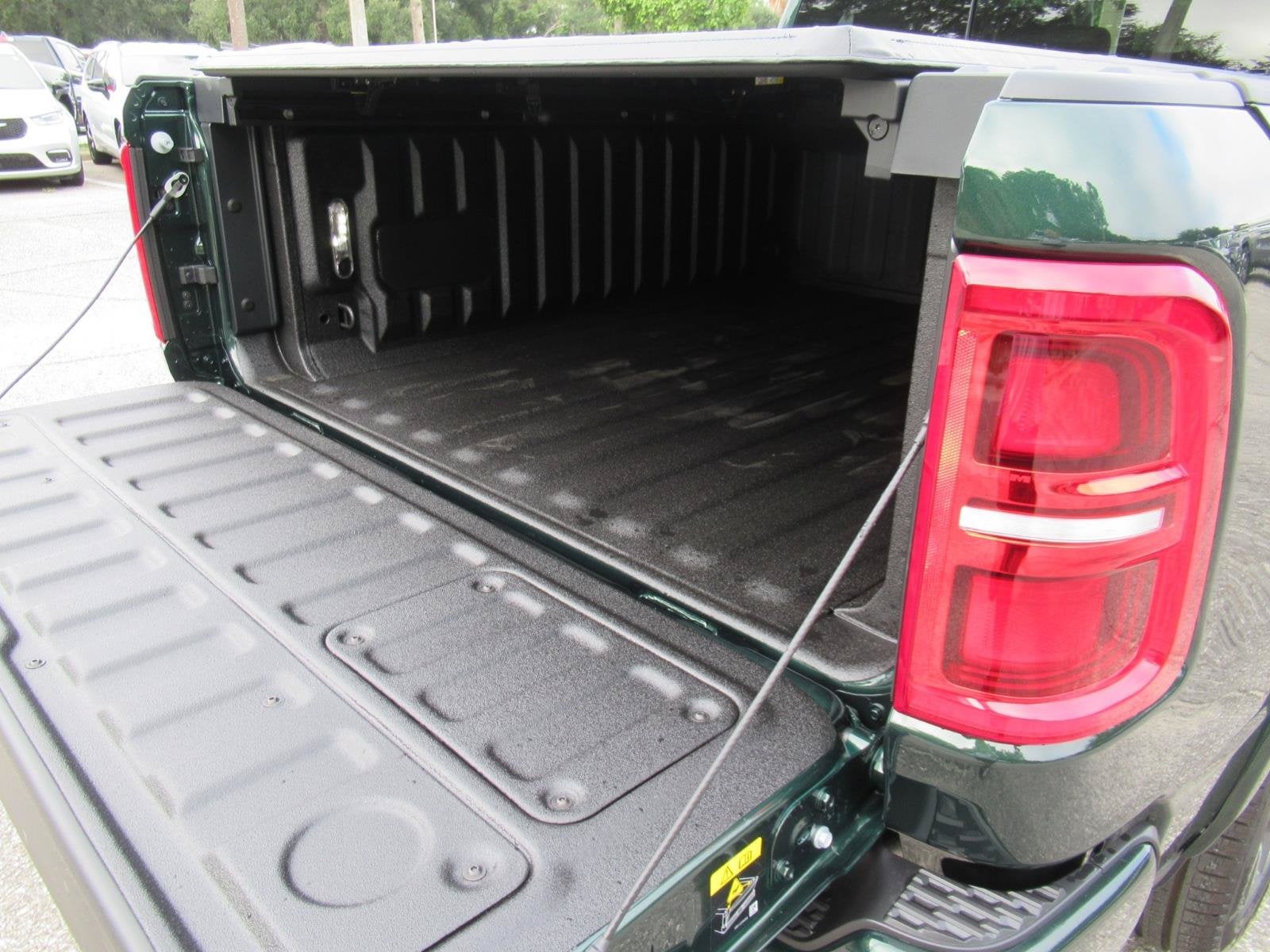 2027 RAM Ram 1500 RAM 1500 TUNGSTEN CREW CAB 4X4 5'7' BOX