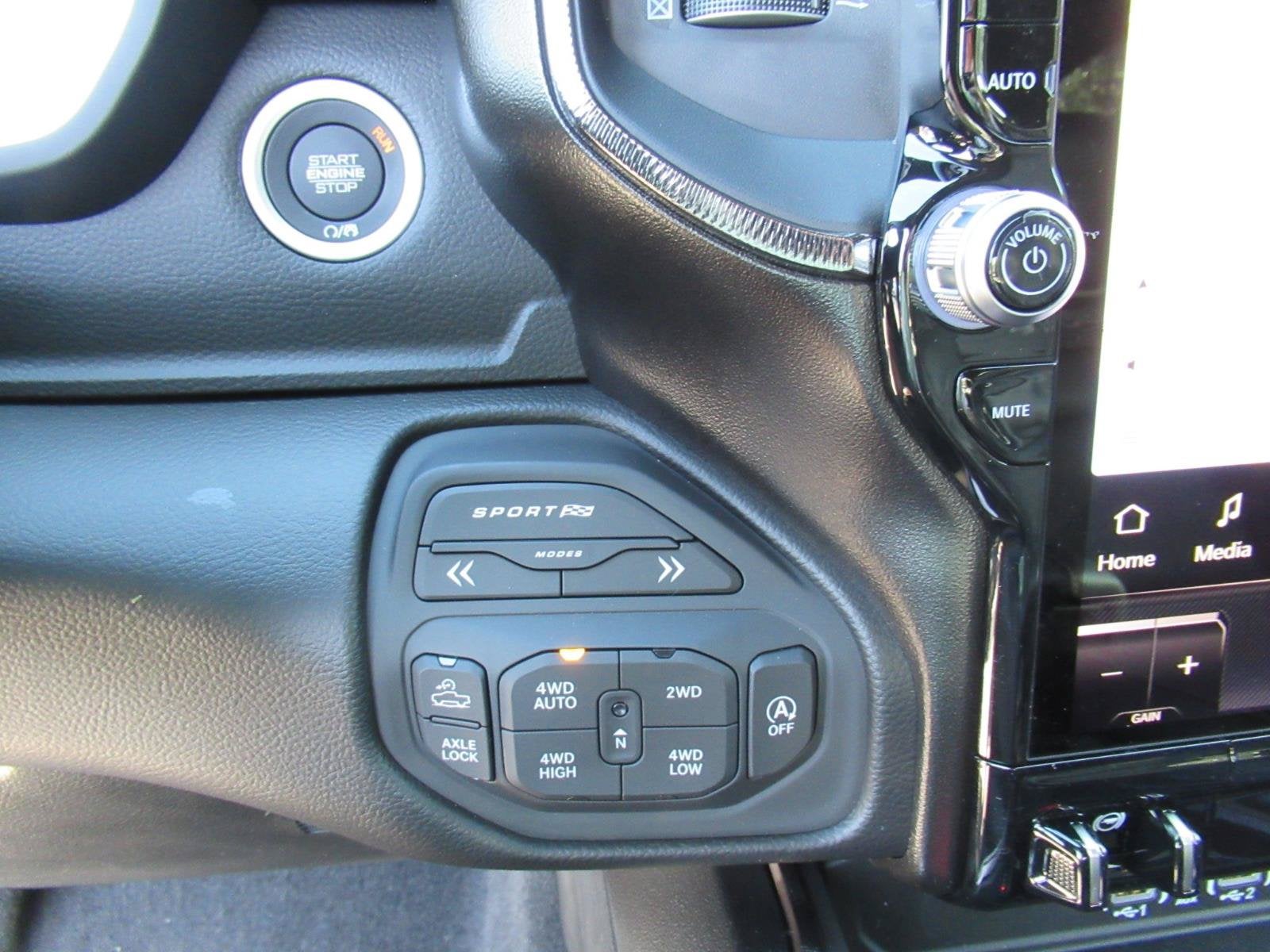 2027 RAM Ram 1500 RAM 1500 REBEL CREW CAB 4X4 5'7' BOX