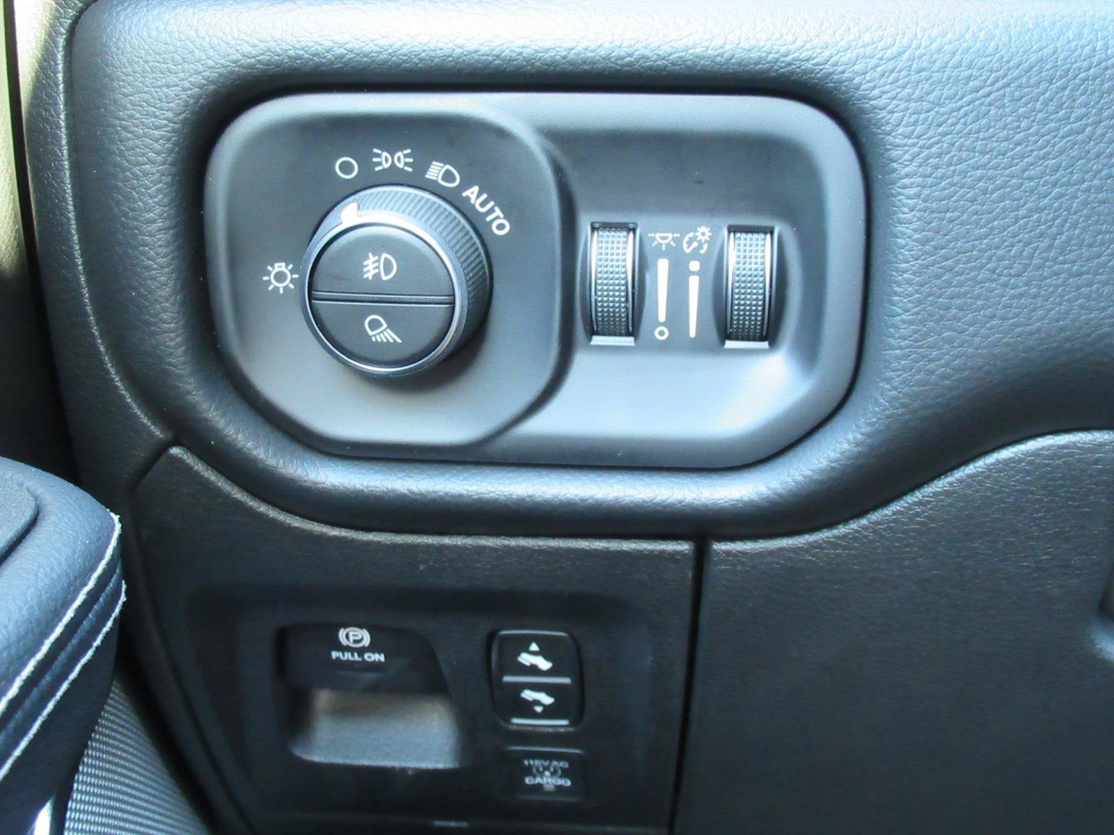 2027 RAM Ram 1500 RAM 1500 REBEL CREW CAB 4X4 5'7' BOX