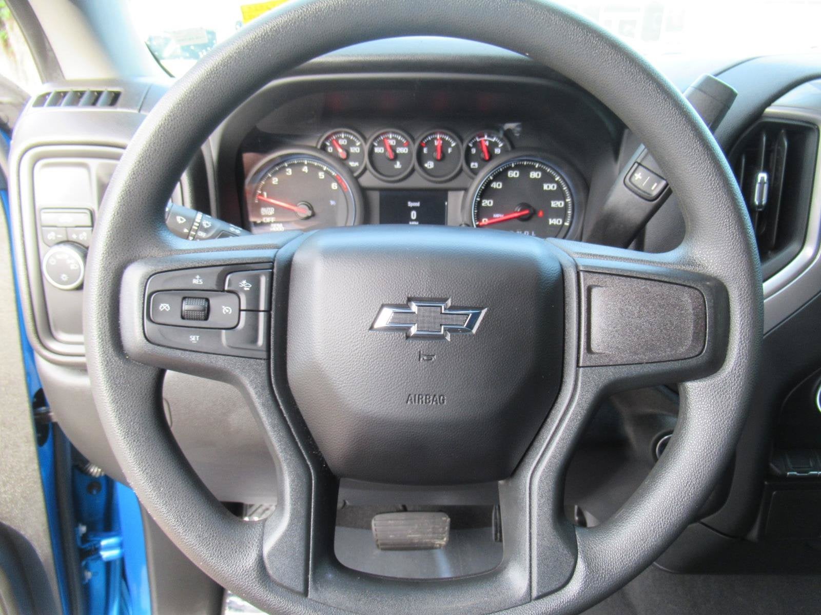 2024 Chevrolet Silverado 1500 2WD Crew Cab Short Bed Custom