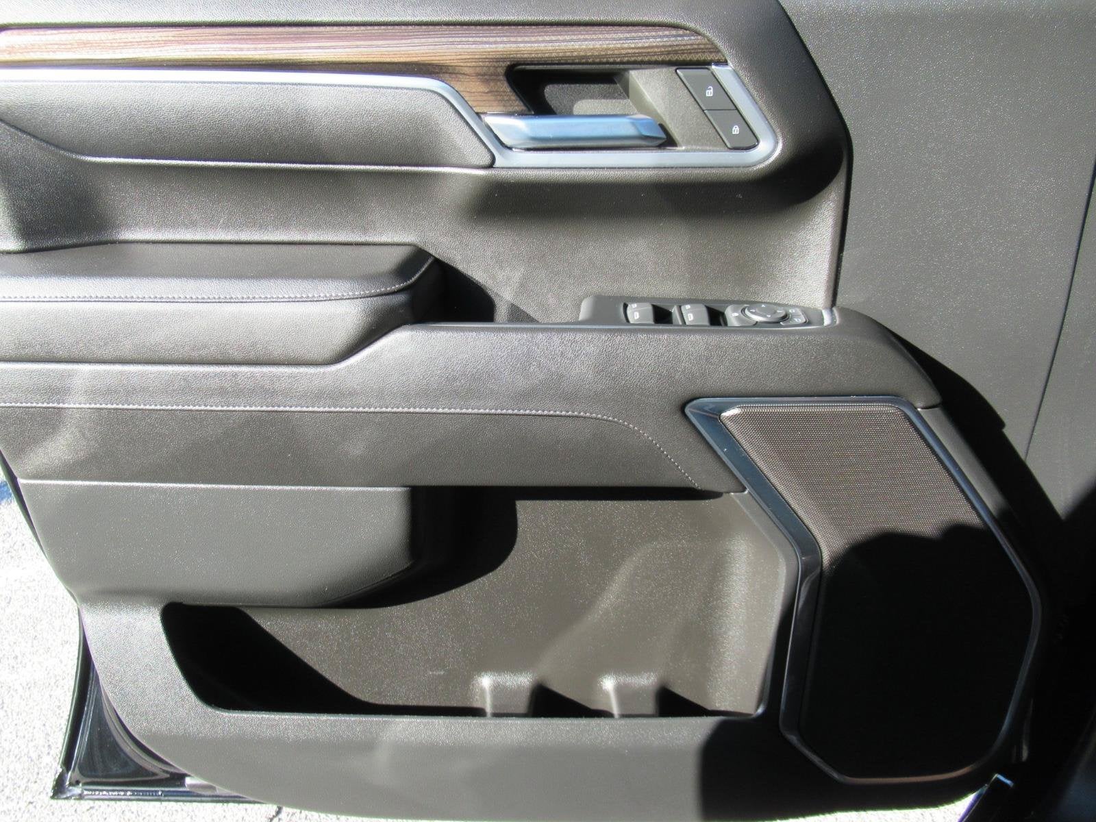 2023 Chevrolet Silverado 1500 2WD Crew Cab Short Bed RST