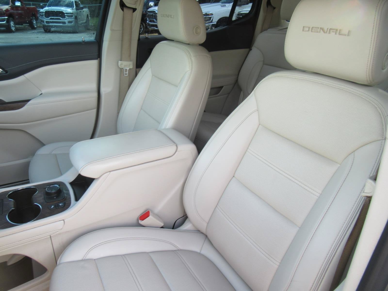 2021 GMC Acadia FWD Denali