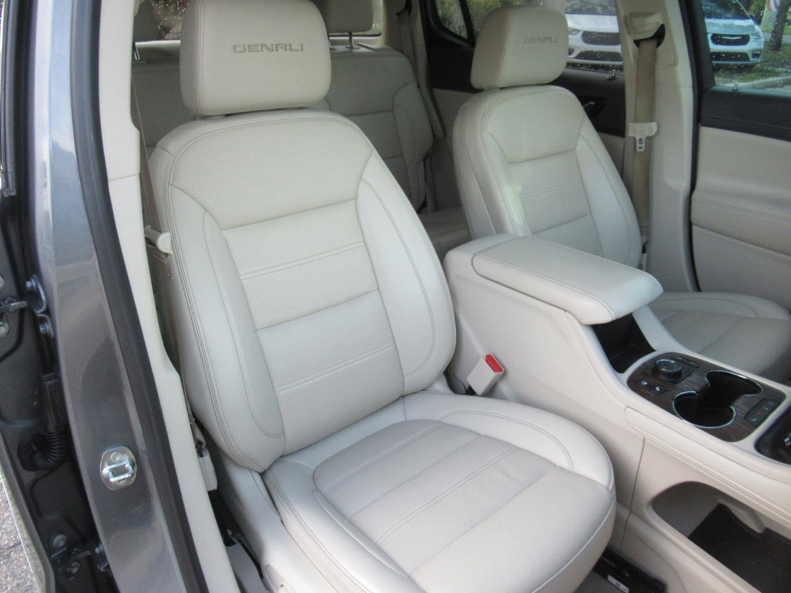 2021 GMC Acadia FWD Denali