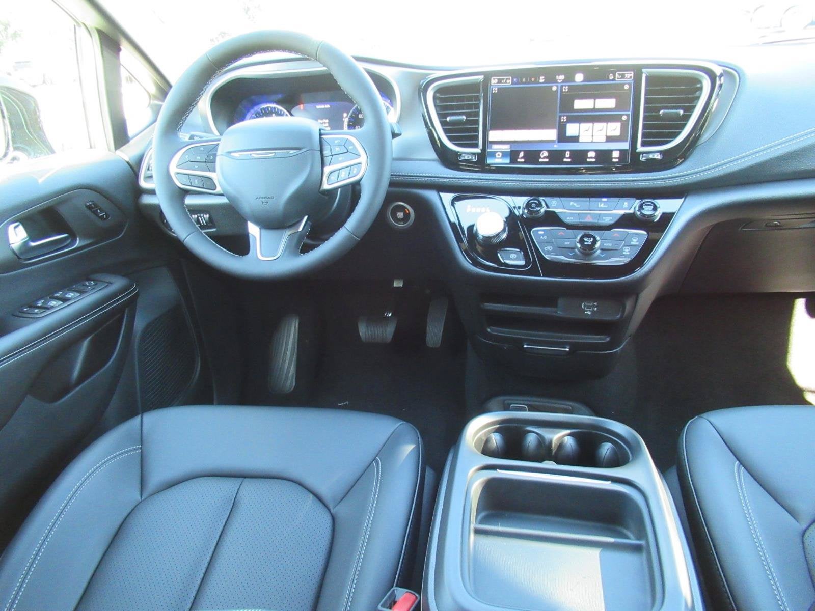 2027 Chrysler Pacifica PACIFICA SELECT