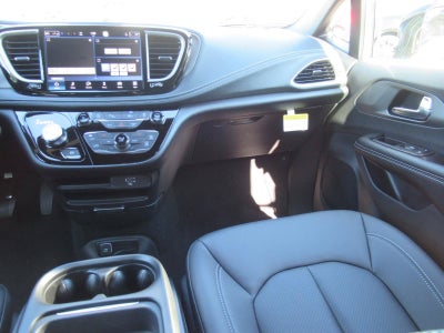 2027 Chrysler Pacifica PACIFICA SELECT