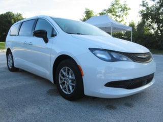 2024 Chrysler Voyager LX