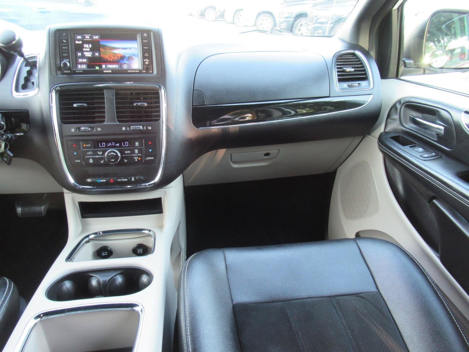 2015 Dodge Grand Caravan SXT Plus