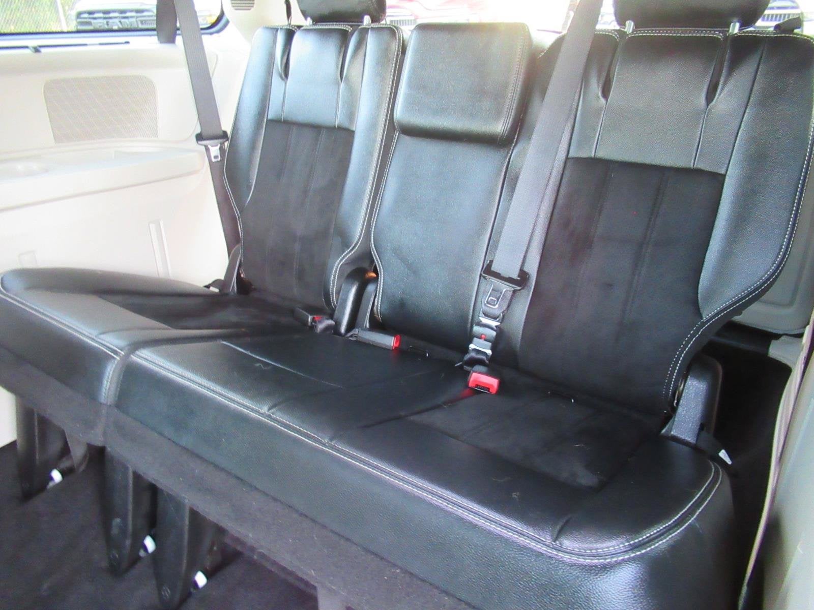 2015 Dodge Grand Caravan SXT Plus