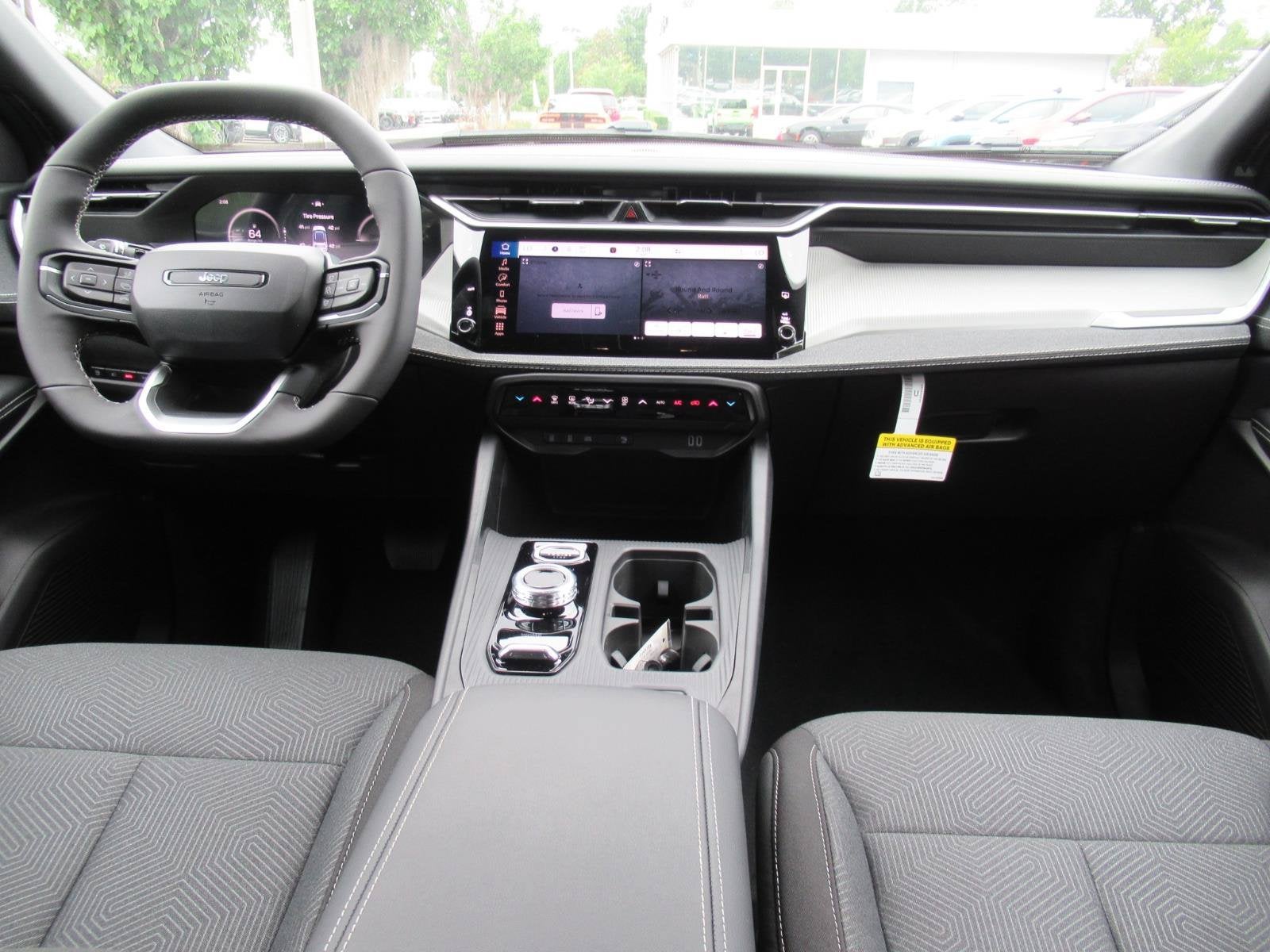 2026 Jeep Cherokee CHEROKEE LAREDO 4X4