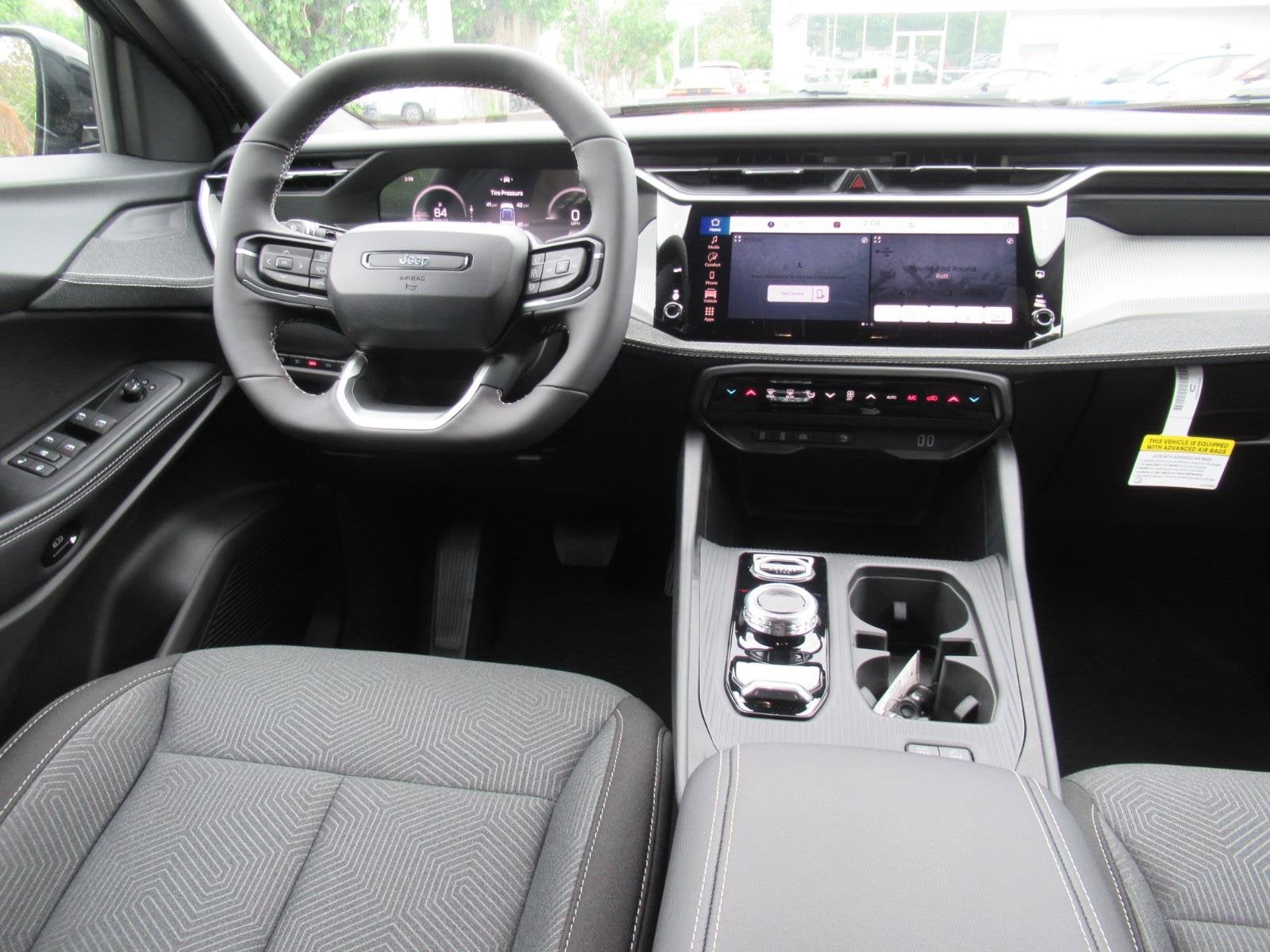 2026 Jeep Cherokee CHEROKEE LAREDO 4X4