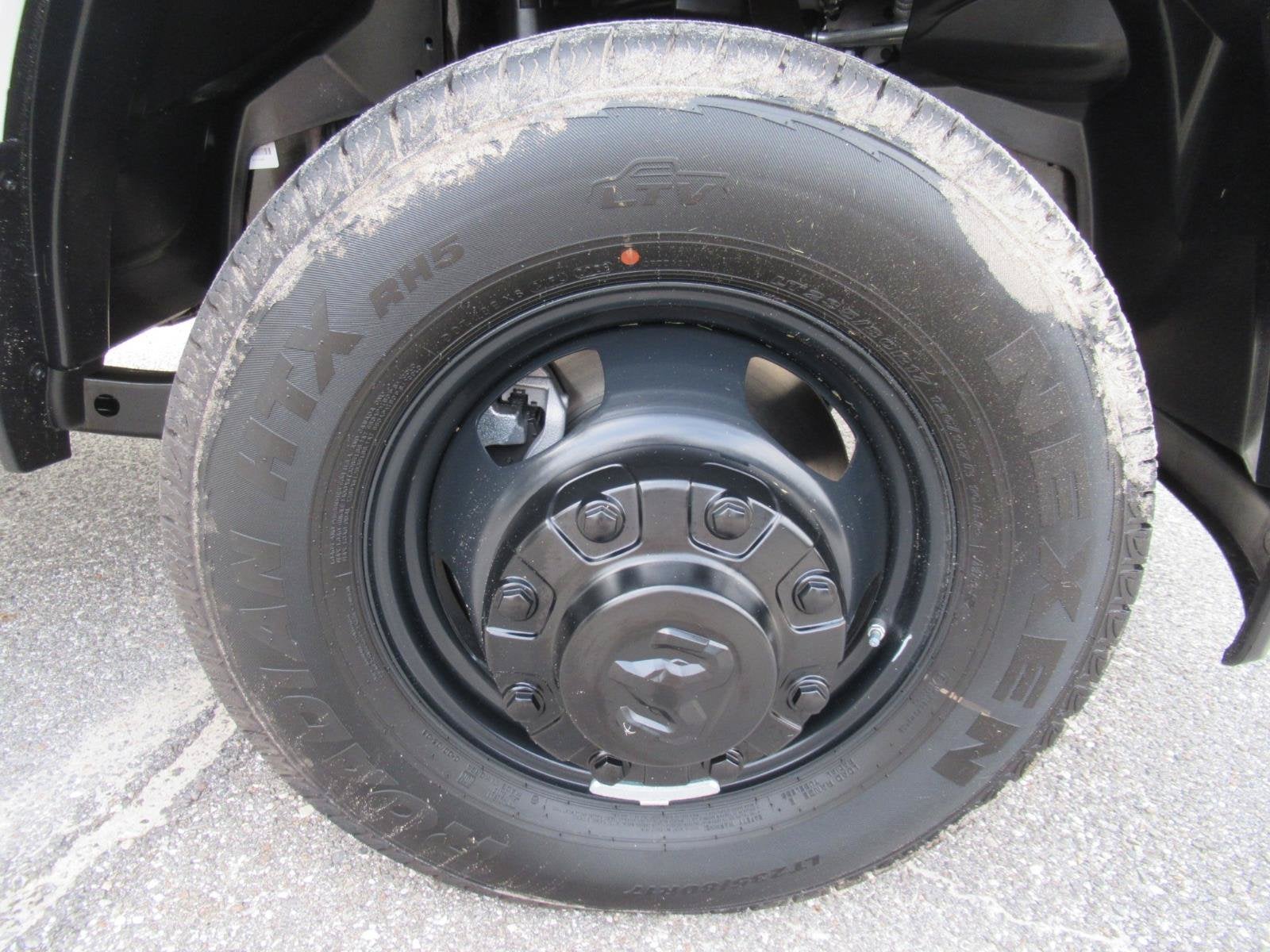 2027 RAM Ram 3500 RAM 3500 TRADESMAN CREW CAB 4X4 8' BOX