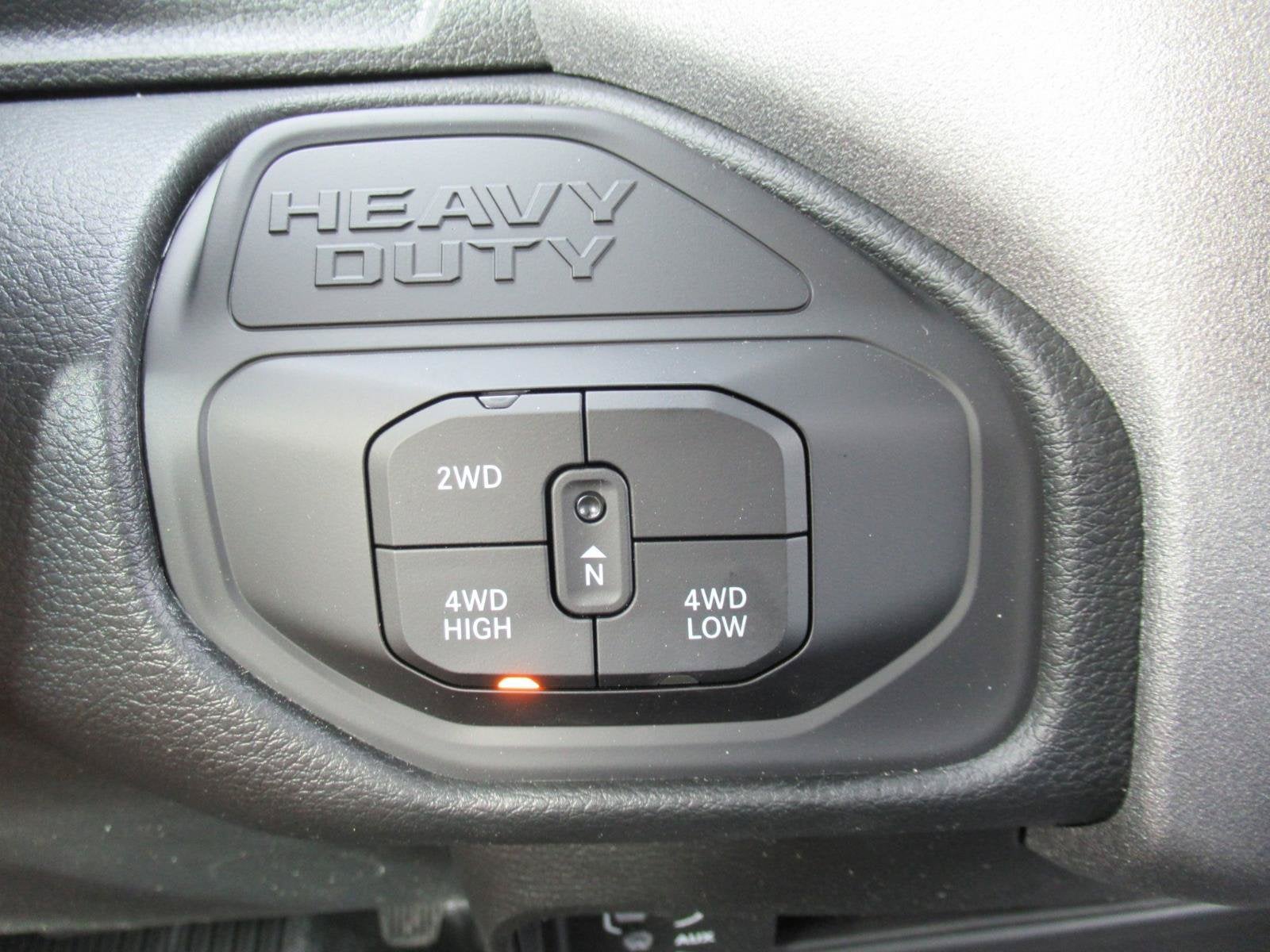 2027 RAM Ram 3500 RAM 3500 TRADESMAN CREW CAB 4X4 8' BOX