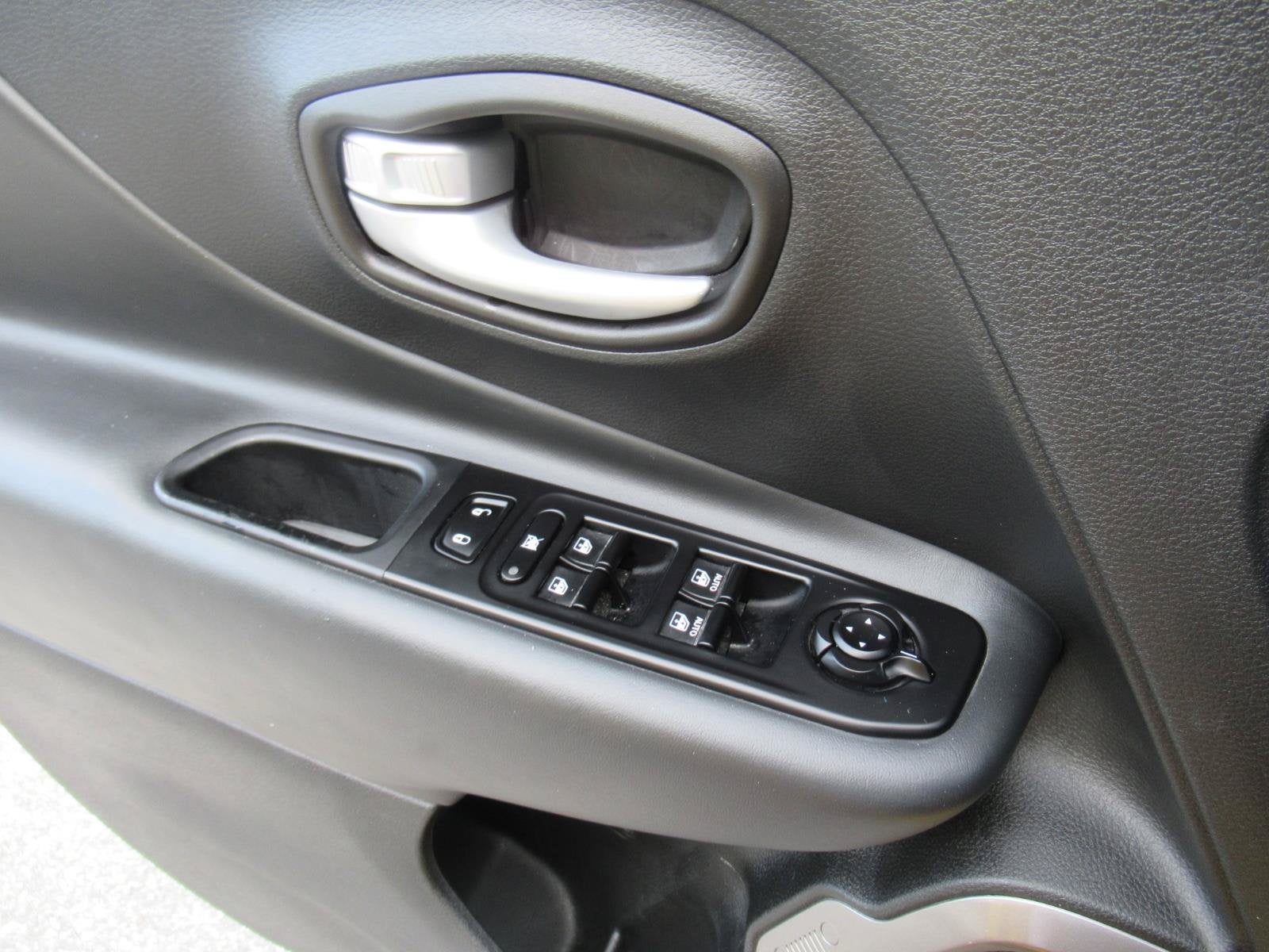 2023 Jeep Renegade Latitude 4x4